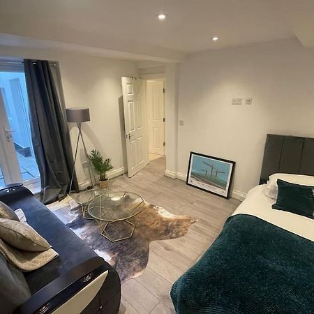 Lovely 1 Bedroom Apartment - Maida Vale Londra Esterno foto