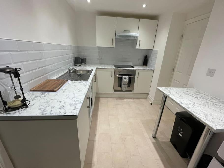 Lovely 1 Bedroom Apartment - Maida Vale Londra Esterno foto