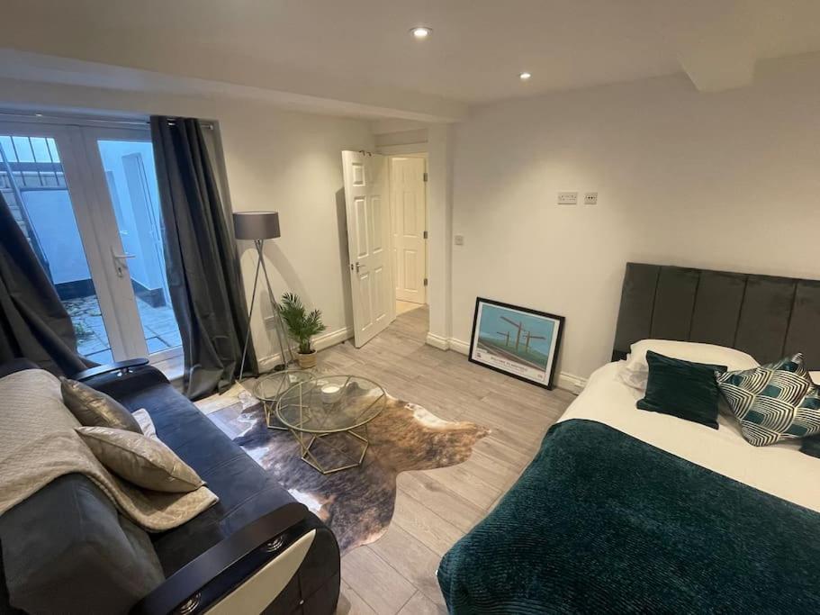 Lovely 1 Bedroom Apartment - Maida Vale Londra Esterno foto